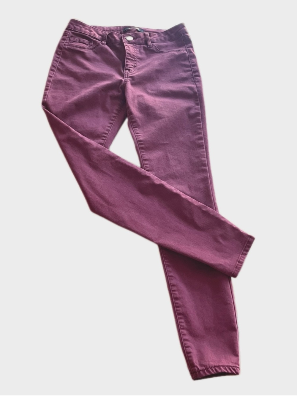 refuge Women's Skinny Jeans in Burgundy - 4